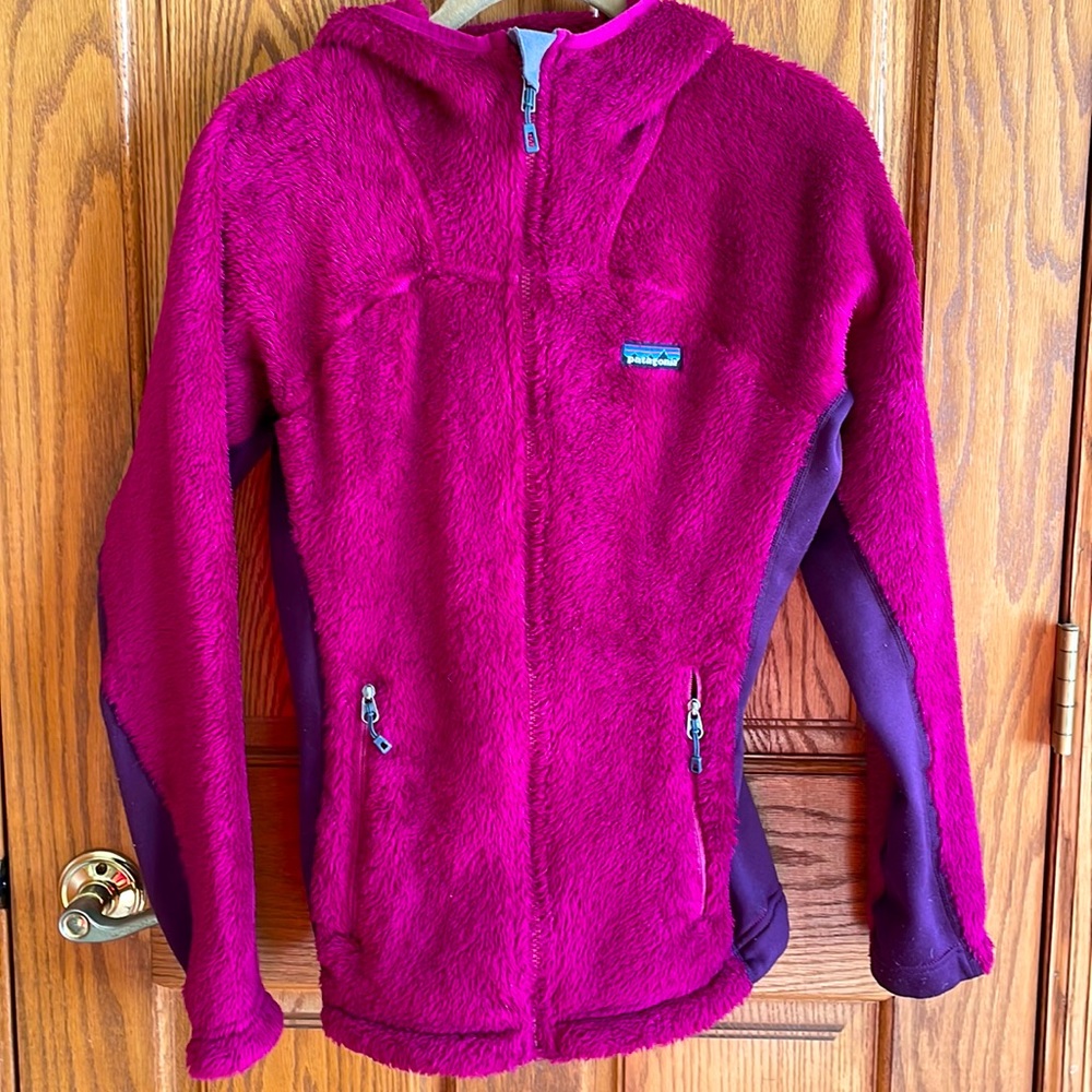 Patagonia fleece zippered hoodie plum colored M sz